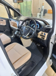 Toyota NOAH HYBRID 