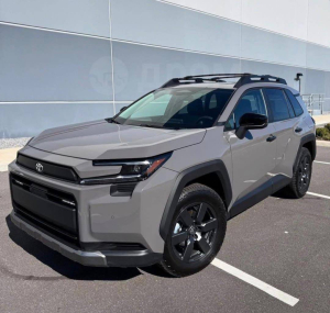 Toyota RAV4       ― АвтоШанс